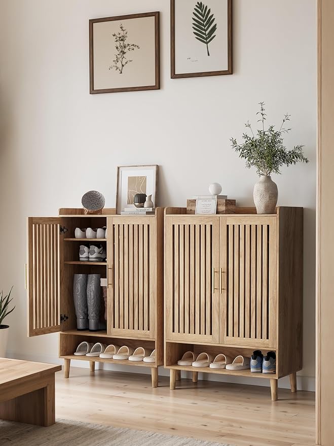 6-Tier Shoe Storage Cabinet with 2 Slatted Doors, Large Wooden Shoe Cabinet with Gold Handle, Hidden Entryway Shoe Organizer for Hallway, Foyer, Natural Oak