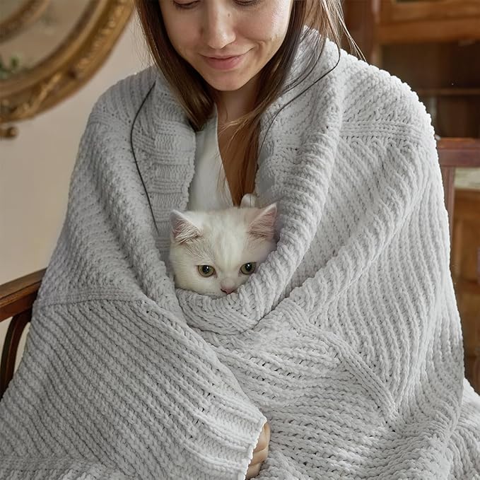 Amélie Home Chevron Chenille Knit Throw Blanket for Couch, Cozy Texture Decorative Soft Blanket for Sofa & Chair, 60"x80", Light Grey