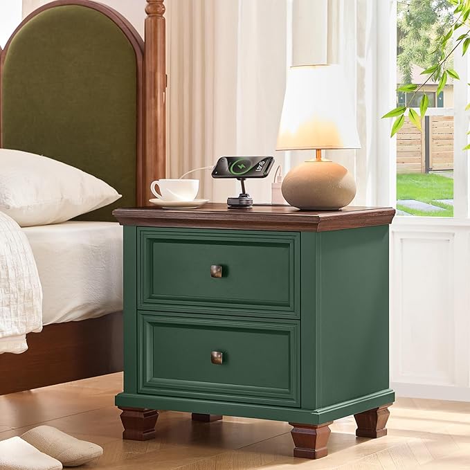 Farmhouse Nightstand with Charging Station, Rustic Low Night Stand with 2 Drawers, Mid-century Modern End Table with 4 Square Solid Wood Legs, Small Vintage Dresser for Bedroom, Home, Green