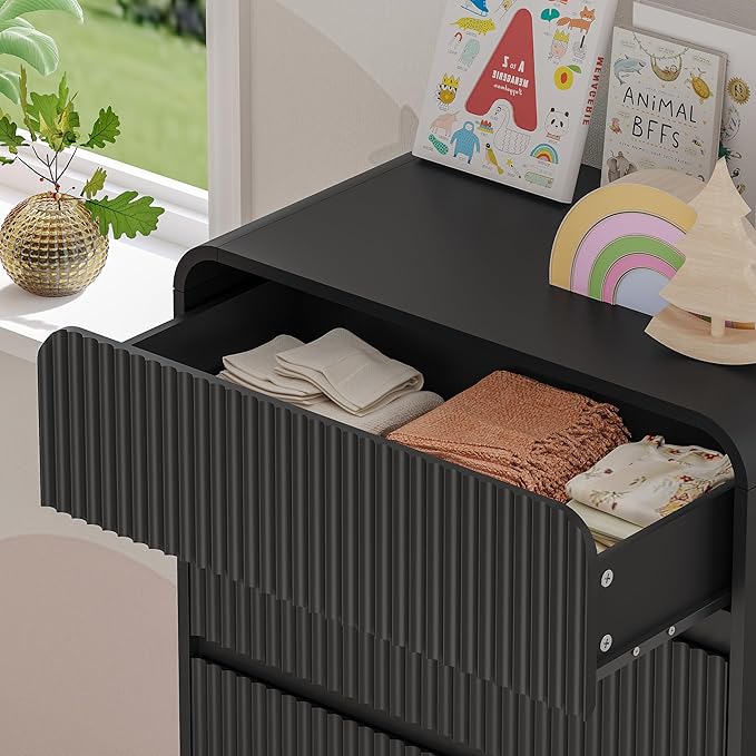 Tall Dresser for Bedroom with 5 Drawers, Fluted Chest of Drawers with Round Curved Corner, Hidden Handles, Modern Wood Storage Organizer for Bedroom, Nursery, Living Room