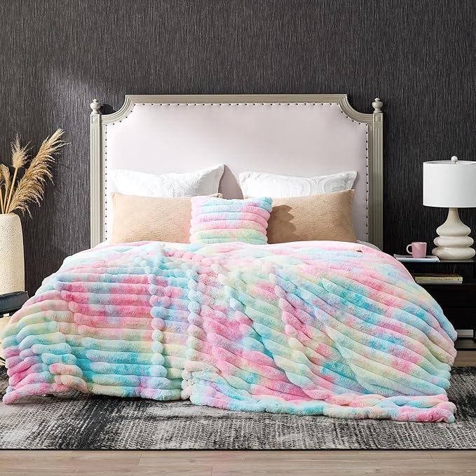 Cozy Bliss Faux Fur Throw Blanket for Couch, Cozy Warm Plush Striped Blanket for Sofa Bedroom Living Room, 90 * 90 InchesTie-dye Rainbow
