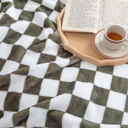 LOMAO Throw Blankets Flannel Blanket with Checkerboard Grid Pattern Soft Throw Blanket for Couch, Bed, Sofa Luxurious Warm and Cozy for All Seasons (Dark Olive, 90"x110")