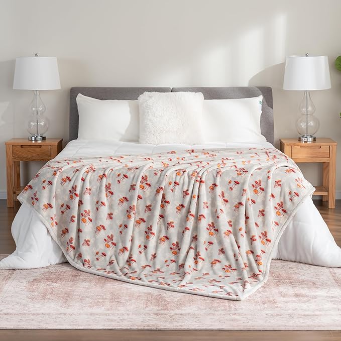 Berkshire Blanket-Classic Heavyweight Soft Printed VelvetLoft® Plush Blanket, Full/Queen Size Soft Fuzzy Warm Blanket for Couch Sofa Bed, Mushroom Field Grey, 90in x 90in
