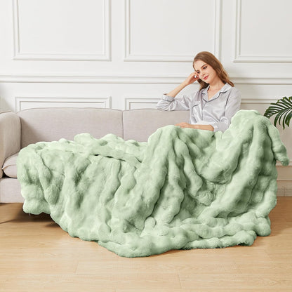 Sage Green Twin Fluffy Furry Blanket Comfy Blanket Cozy 60x80 Faux Fur for Living Room Bed Thick Ultra Soft Fuzzy Throw Home Gifts 860 GSM
