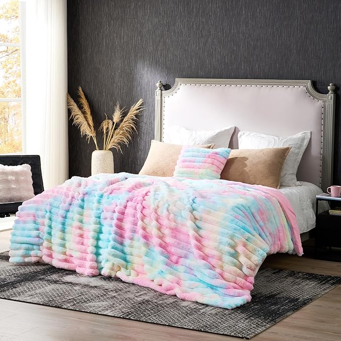 Cozy Bliss Faux Fur Throw Blanket for Couch, Cozy Warm Plush Striped Blanket for Sofa Bedroom Living Room, 90 * 90 InchesTie-dye Rainbow