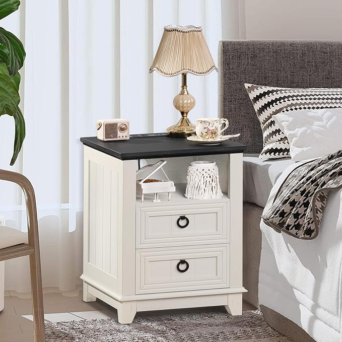 18" Farmhouse Night Stands Set of 2 with Charging Station, 2 Drawers End Table Dresser for Bedroom， Wooden Nightstand, Bed Side Table with Open Shelf, Bedside Cabinet for Living Room（White）
