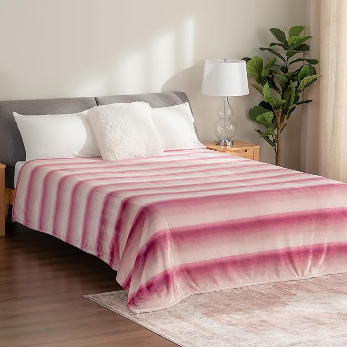 Berkshire Blanket-Classic Heavyweight Soft Printed VelvetLoft® Plush Warm Blanket, Twin Size Soft Fuzzy Blanket for Couch Sofa Bed, Purple Pitch, 60in x 90in
