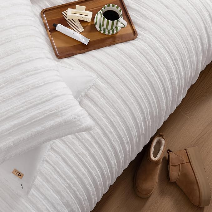 UGG King Comforter Set with 2 Pillow Shams Plush Faux Fur Bedding Soft Warm Down Alternative Comforter Washable Hypoallergenic Fluffy Blanket Set for Bedroom, California/King Size, White Snow (Kenzie)