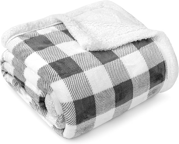 PAVILIA Light Grey Buffalo Plaid Sherpa Throw Blanket for Couch, Plush Light Gray Checkered Fleece Blanket and Throws, Soft Fuzzy Flannel Blanket for Sofa Bed, Warm Cozy Winter Blanket Gift, 50x60