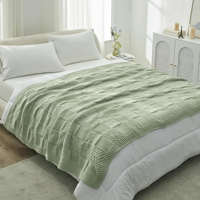 Amélie Home Checkered Chenille Knit Throw Blanket for Couch, Classic Texture Decorative Soft Blanket for Sofa, Chair & Bedroom, 60"x80", Sage Green
