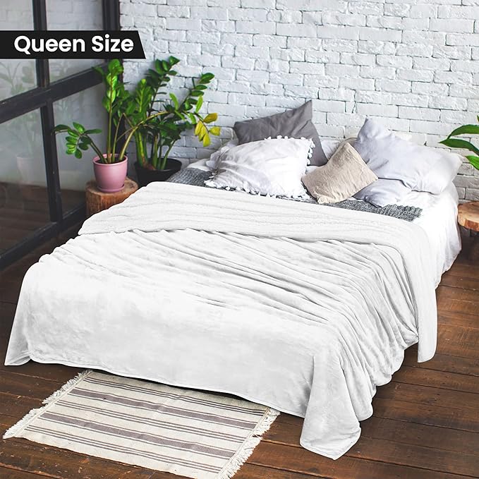 Utopia Bedding Sherpa Blanket Queen Size (White, 90x90 Inches) - Soft Plush Fleece Reversible Blanket for Bed, Sofa, Couch, Camping and Travel