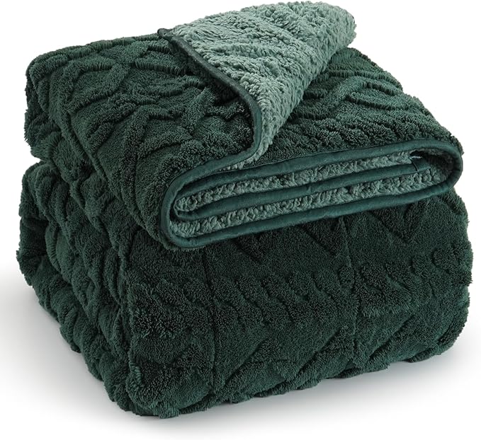 Wemore Weighted Blanket for Adults Twin Size 15 lbs, Dual Sided Soft Fuzzy Jacquard Sherpa Weighted Blankets for Sleeping, Cozy Fluffy Knitted Heavy Blanket for Couch Bed, Dark Green, 60 x 80 inches