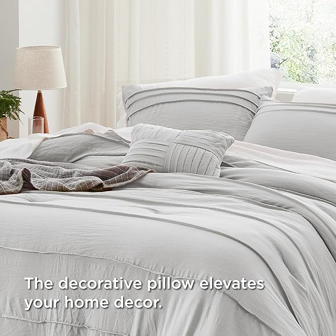Bedsure Queen Comforter Set - 4 Pieces Pinch Pleat Bed Set, Light Grey Boho Bedding for All Season, 1 Soft Comforter, 2 Pillowcases, 1 Decorative Pillow