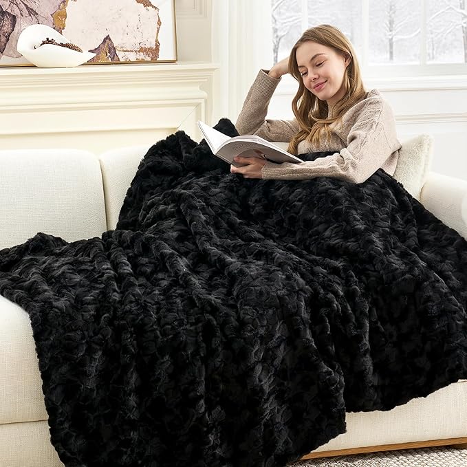 Cozy Bliss Faux Fur Throw Blanket for Couch, Fuzzy Soft Plush Thick Warm Fluffy Reversible Wave Textured Blanket for Sofa Bedroom Living Room, 55 * 70 Inches Black
