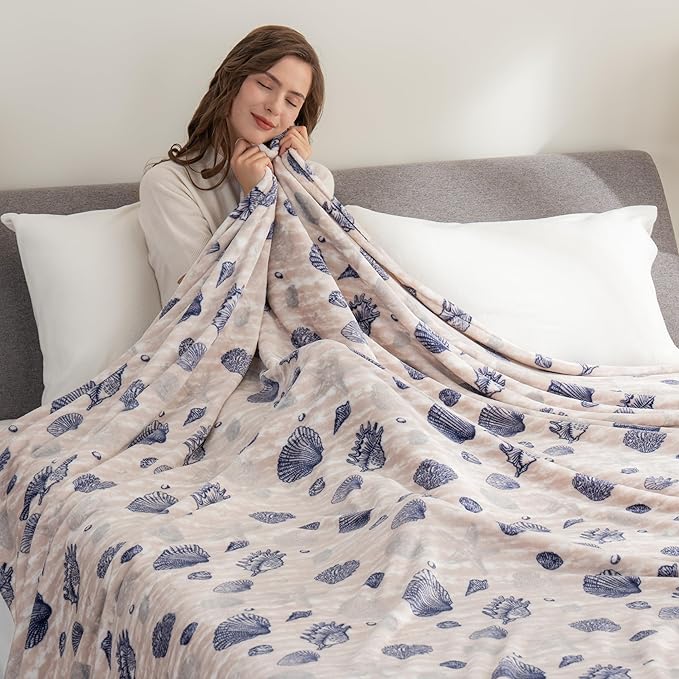 Berkshire Blanket-Classic Heavyweight Soft Printed VelvetLoft® Plush Warm Blanket, Twin Size Soft Fuzzy Blanket for Couch Sofa Bed, Classic Shells Navy, 60in x 90in