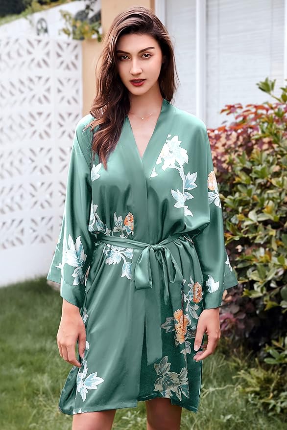 BABEYOND Short Kimono Bath Robe Blouse Satin Silky Kimono Cover Up Loose Cardigan Sleepwear Wedding Robe