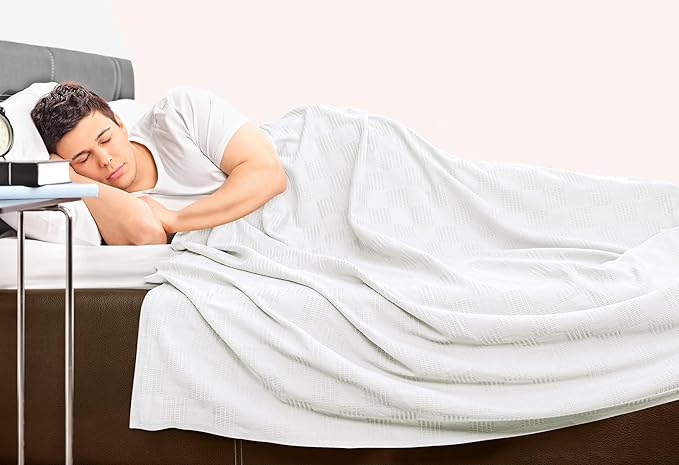 Utopia Bedding White 100% Cotton Blanket [King Size - 90x108 Inch] 350GSM Lightweight, Soft and Breathable Thermal Blanket for All Seasons