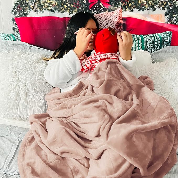 Bedsure GentleSoft Fleece Blanket Twin Size Dusty Pink - 300GSM Lightweight Plush Fuzzy Cozy Soft Warm Blanket for Bed, Sofa, Couch, Travel, Camping, 60x80 inches