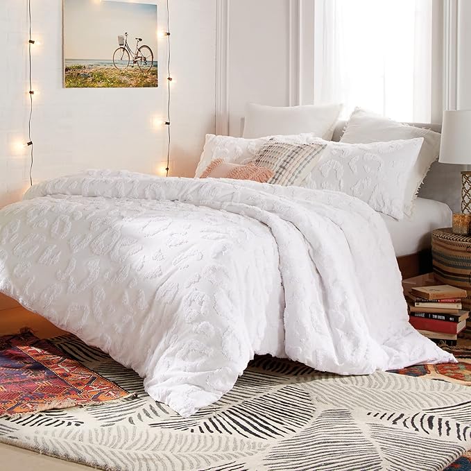 Peri Home Chenille Leopard 100% Cotton 3-Piece Duvet Cover & Sham Set, King, White Chenille Leopard