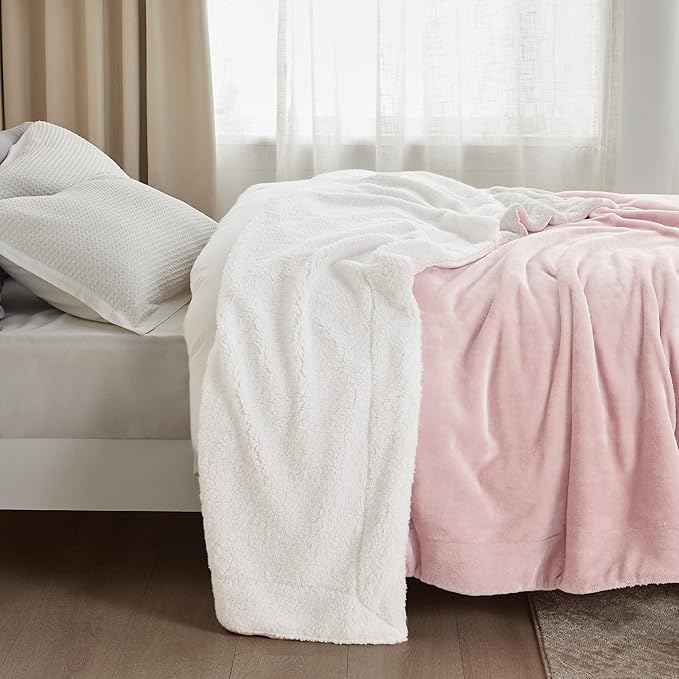 Bedsure GentleSoft Sherpa Fleece Throw Blanket for Couch - Thick and Warm Throw for Girls and Women, Soft Fuzzy Plush Blanket for Winter, Pink, 50x60 Inches