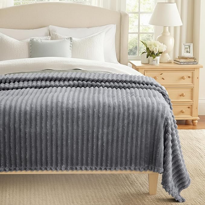 decorUhome Christmas Soft Fleece Grey Twin Blanket for Bed, Cozy Fluffy Plush Flannel Striped Throws for Couch Sofa, Lightweight Decorative Ribbed Fuzzy Blanket for Woman, 60x80 Inches