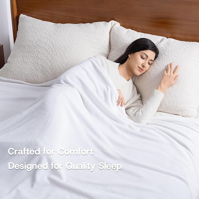 Luxury Fleece Warm Blanket, Soft Lightweight Velvety Plush Blanket for Sofa and Bed, Cozy Comfy for All Seasons(True White, 70×90 Inches)