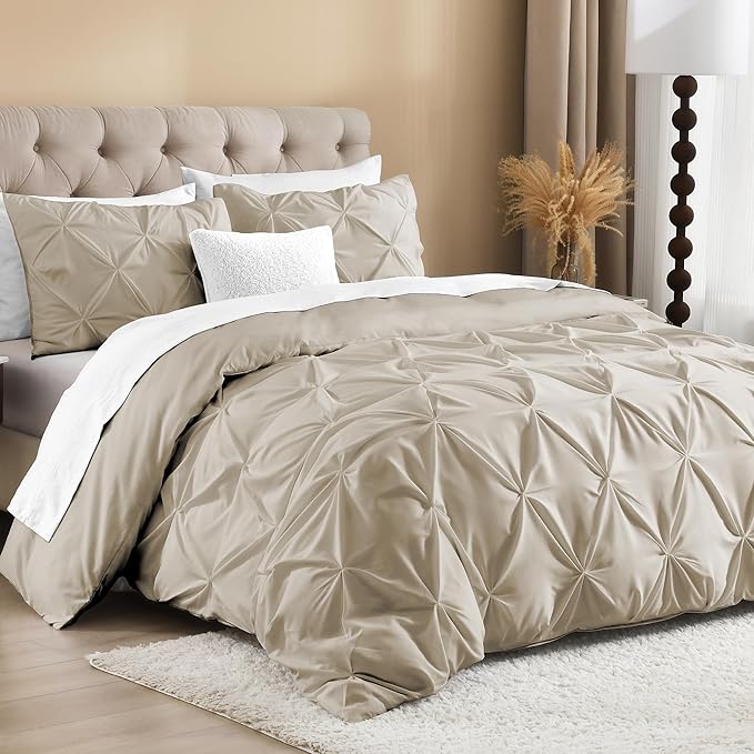 Litanika Oatmeal Pinch Pleat Duvet Cover Queen, 3 Pieces Pintuck Soft Microfiber Bedding Set with Zipper Closure & Corner Ties(90x90Inch-1 Duvet Cover, 2 Pillowcases)