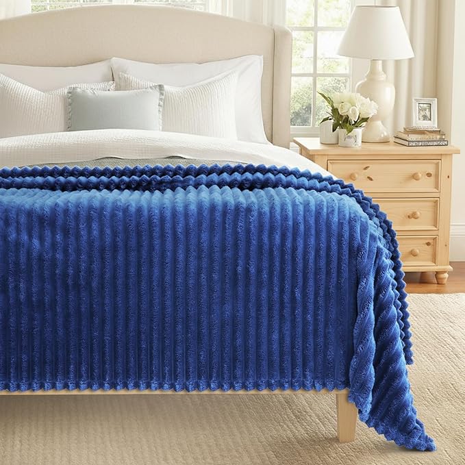decorUhome Christmas Soft Fleece Navy Blue Blanket King Size for Bed, Cozy Fluffy Plush Flannel Large Striped Throws for Couch Sofa, Lightweight Decorative Fuzzy Blanket for Woman, 108x90 Inches