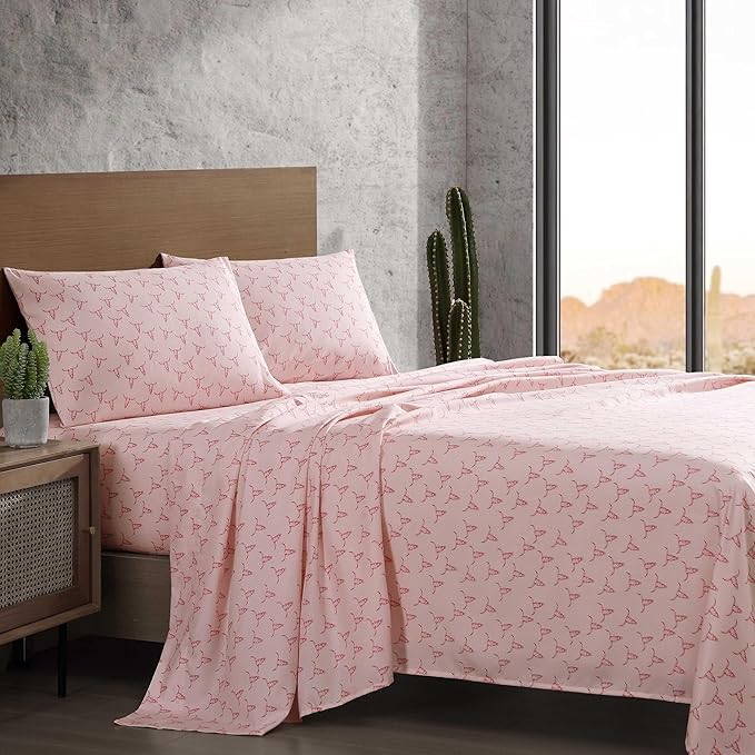 Wrangler - Queen Bed Sheets, Ultra-Soft & Lightweight Bedding with Matching Pillowcases, Lightweight Bed Set for All Season Comfort, Oeko-Tex Certified (Steer Skulls Pink)
