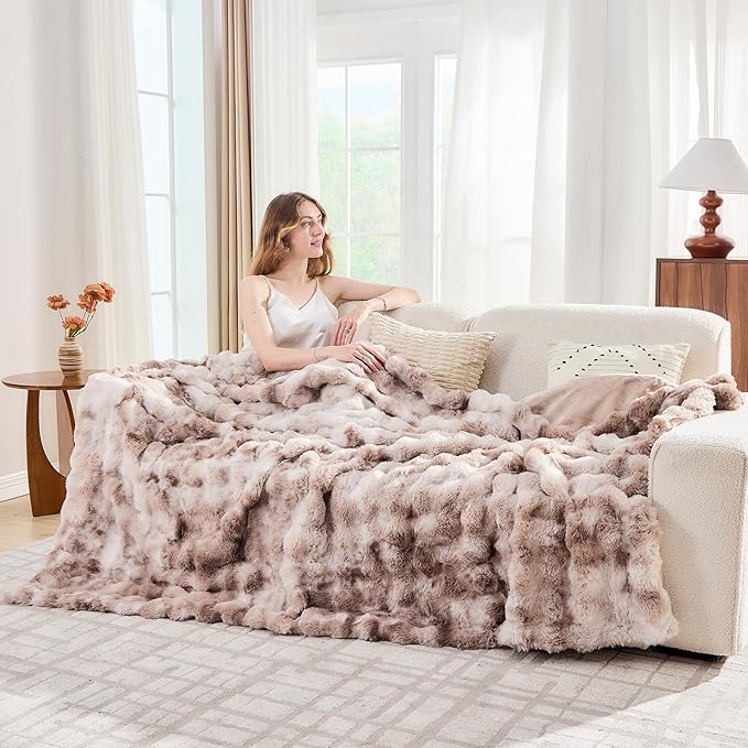 Fluffy Faux Rabbit Fur Throw Blanket - Soft Plush Luxury Bubble Blanket for Couch, Bed (Twin Size 60''x80'', Tie-Dyed Beige)