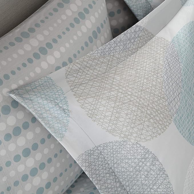 Madison Park Essentials Bed in a Bag Comforter, Vibrant Color Design All Season Down Alternative Cover with Complete Cotton Sheet Set, Twin(68"x86"), Knowles, Circular Aqua, 7 Piece