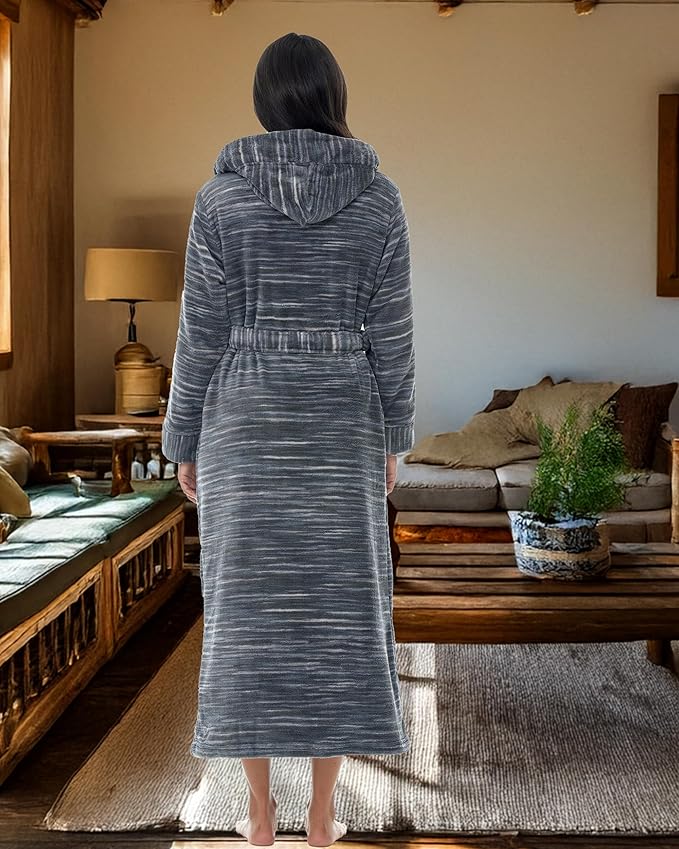 Alexander Del Rossa Womens Robe, Long Plush Bathrobe with Hood, Hooded Robes for Women Plus Size Bath Robe