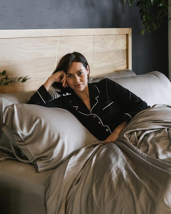 Cozy Earth Luxury Bed Sheet Set - 100% Viscose from Bamboo Fabric, Ultra-Soft & Breathable, Fits Regular & Deep Pocket Mattresses up to 20" - 4 Pieces Queen Sheet Set Dove Grey