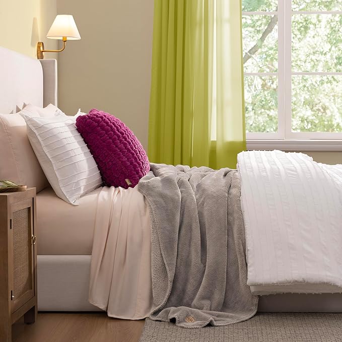 UGG Plush Full/Queen Blanket, Fleece Fluffy Blanket for Bed, Luxury Cozy Oversized Throw for Couch, Washable Hypoallergenic Bedding Queen Size, 90" x 90", Seal Grey (Whitecap)