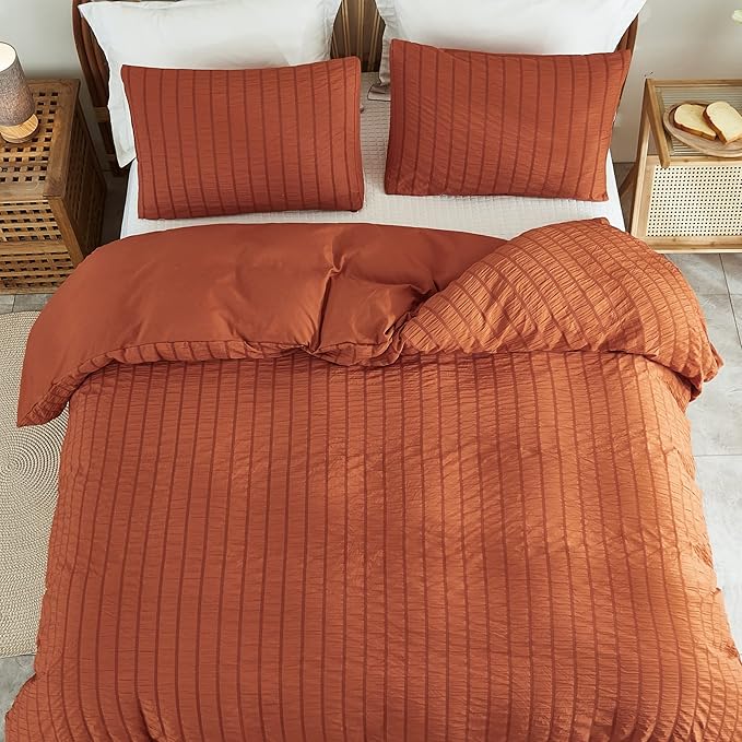 AveLom Terracotta Seersucker Duvet Cover Set King Size (104 x 90 inches), 3 Pieces (1 Duvet Cover + 2 Pillow Cases), Ultra Soft Washed Microfiber, Textured Duvet Cover with Zipper Closure, Corner Ties