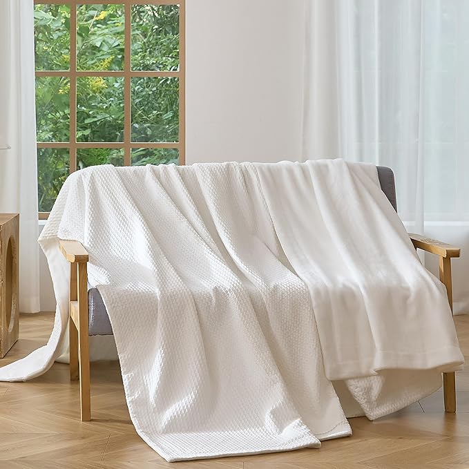 CHUFFED Cotton Waffle Blanket Queen Size-Plush Milk Velvet & Reversible Waffle Weave,Anti-Static 300Gsm Design，Thick Cozy Soft Winter Blanket for Bed, Couch, Sofa - White, 90x90 Inches