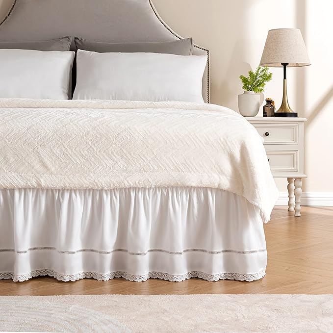 MIYE Wrap Around Ruffled Lace Bed Skirt, Elastic Dust Ruffle with Adjustable Belts, Easy to Put On, Bed Frame Cover, Machine Washable (Floral Lace/White, King/Queen-18 Drop)