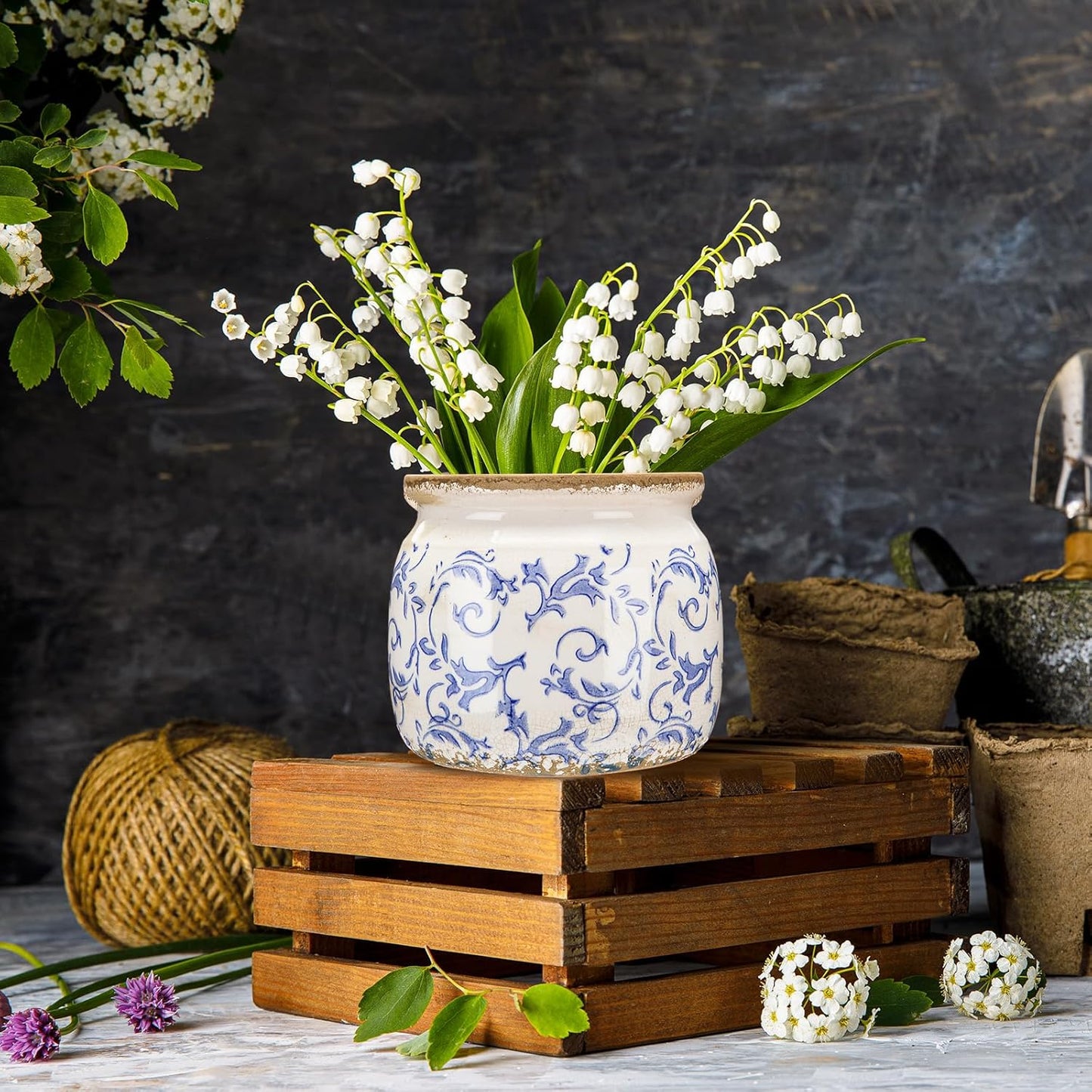 1 Pcs Vintage Planter Large Ceramic Plants Pot Blue Chinoiserie Crack Cottage Scroll Vase Flower Vase Pot Indoor Plants Home Kitchen Decor Farmhouse Antique Decorative Gift