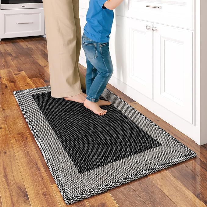 Kitchen Mats for Floor, Super Absorbent Kitchen Rugs Non Slip Washable, Soft Braided Kitchen Runner Rug, Standing Mat Kitchen Sink Mat, Easy to Clean, Black 17x30
