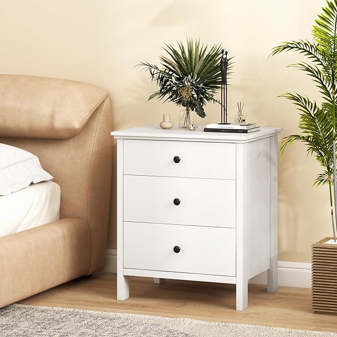Giantex Nightstand with 3 Drawers, Wooden Side End Table with Solid Wood Legs, Retro 3-Drawer Bedside Table Night Stand for Bedroom Home Office Small Space, Easy Assembly, White
