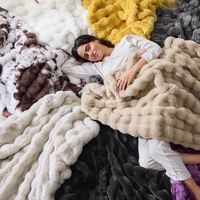 Fluffy Blanket for Couch Soft Luxury Faux Rabbit Fur Throw Cozy Fuzzy Plush Bubble Blanket Thick Warm Decorative Throw for Bed, Sofa (Queen Size 90''x90'', Cream White)