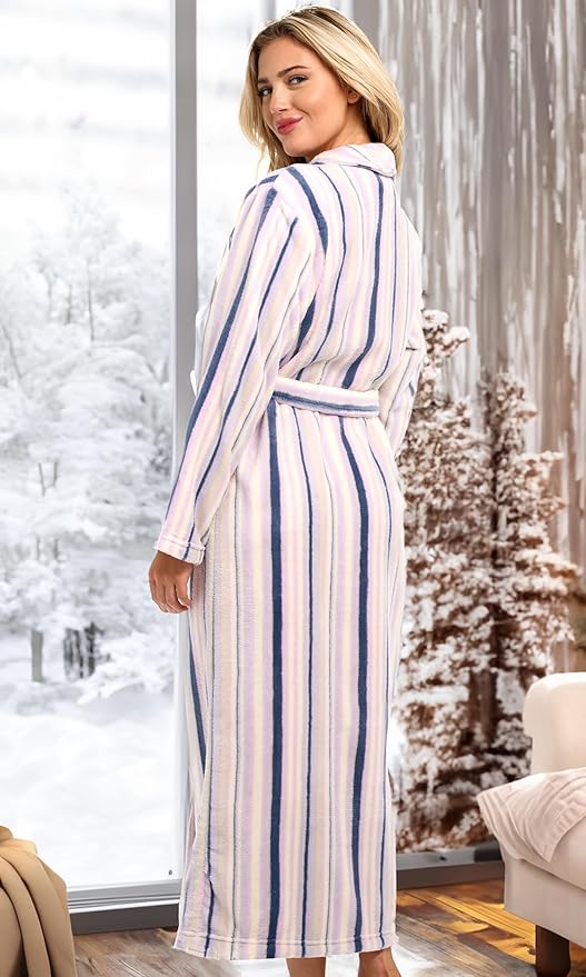 Alexander Del Rossa Plush Robe for Women, Long Fleece Winter Bath Robe, Plus Size