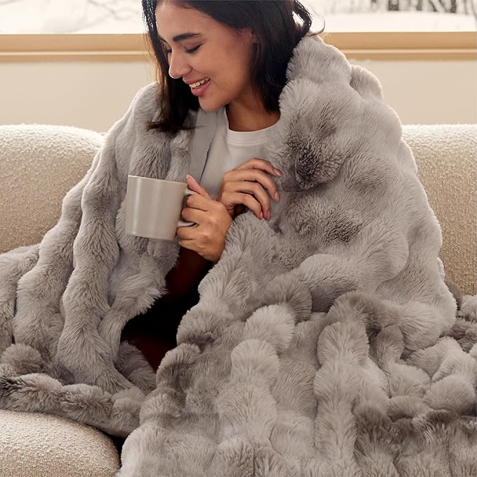 Bedsure GentleSoft Fluffy Faux Fur Throw Blanket, Fuzzy Soft Bubble Blanket for Couch, Faux Fur Decor for Home Bedroom Living Room, Thick Furry Cozy Gifts for Women, Tie-dye Brown, 50x60 Inch