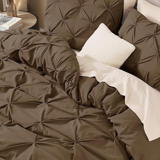 Litanika Brown King Pinch Pleat Duvet Cover, 3 Pieces Pintuck Cover Soft Microfiber Bedding Set with Zipper Closure & Corner Ties(104x90Inch-1 Duvet Cover, 2 Pillowcases)