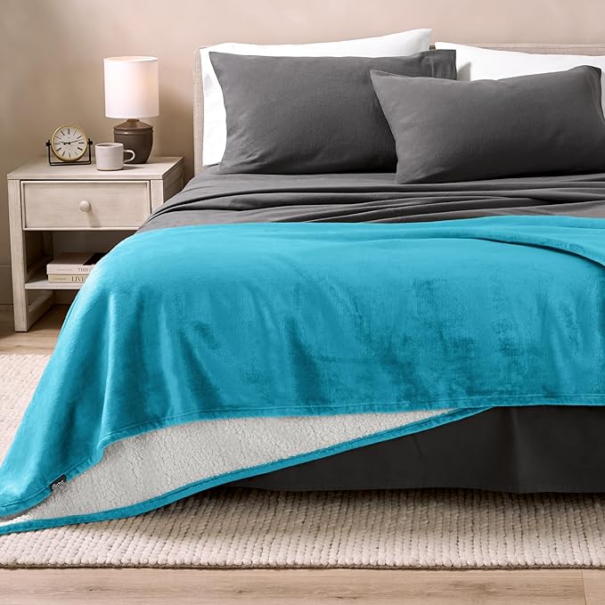 Bare Home Sherpa Fleece Blanket - Twin/Twin Extra Long - Blanket for Bed, Sofa, and Couch - Warm & Lightweight - Fluffy & Soft - Reversible (Twin/Twin XL, Caribbean Sea)