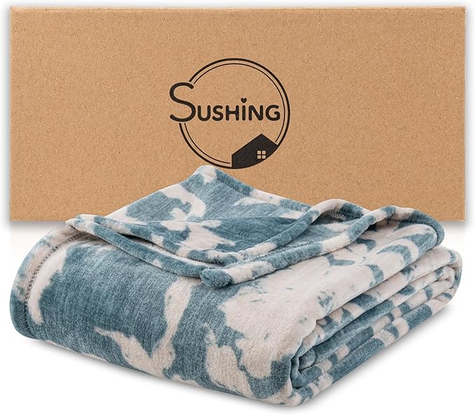 Luxury Printed Fleece Warm Blanket, Soft Lightweight Velvety Plush Throw for Couch and Bed, Cozy Comfy for All Seasons(Blue Floral Silhouette, 108×90 Inches)