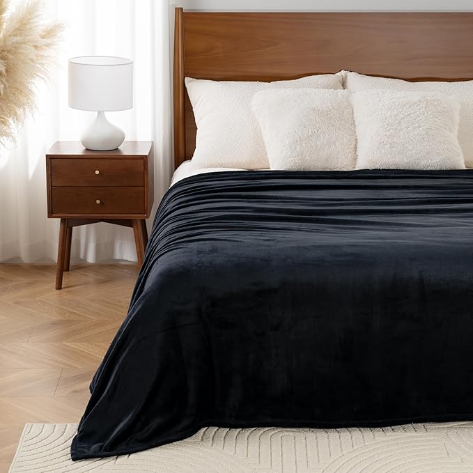 Luxury Fleece Warm Blanket, Soft Lightweight Velvety Plush Blanket for Sofa and Bed, Cozy Comfy for All Seasons(Black, 90×90 Inches)