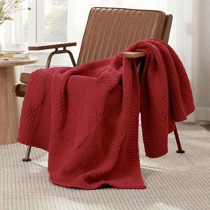 Amélie Home Checkered Chenille Knit Throw Blanket for Couch, Classic Texture Decorative Soft Blanket for Sofa, Chair & Bedroom, 50"x60", Christmas Red