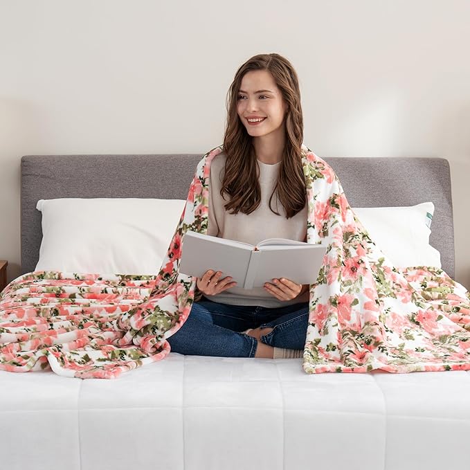 Berkshire Blanket-Classic Heavyweight Warm Soft Printed VelvetLoft® Plush Blanket, King Size Soft Fuzzy Blanket for Couch Sofa Bed, Abstraction Pink Green, 90in x 108in