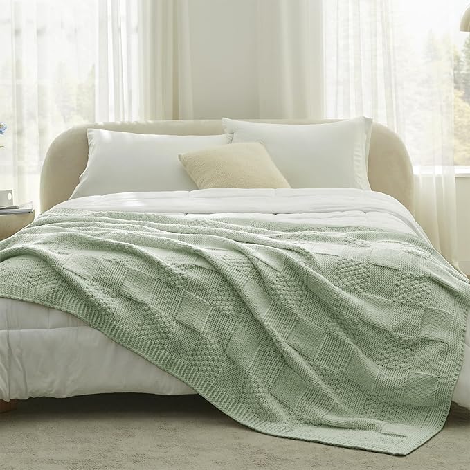 Amélie Home Checkered Chenille Knit Throw Blanket for Couch, Classic Texture Decorative Soft Blanket for Sofa, Chair & Bedroom, 60"x80", Sage Green